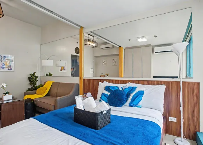 Apartment Free Welcome Breakfast, Bgc 1br, 300mbps Fiber, Steps To Mitsukoshi & Uptown, 19c2 Manila