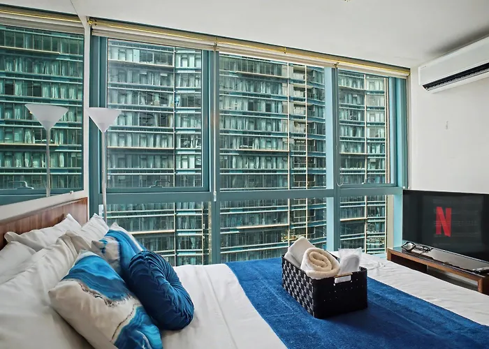 Free Welcome Breakfast, Bgc 1br, 300mbps Fiber, Steps To Mitsukoshi & Uptown, 19c2 *